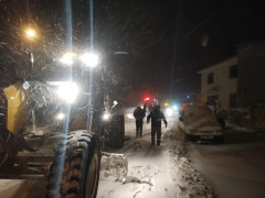 Konya’da karda mahsur kalan 14 kişiyi AFAD ekipleri kurtardı