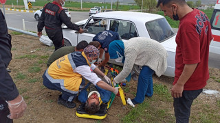 Konya’da otomobil refüje çıktı: 1 yaralı